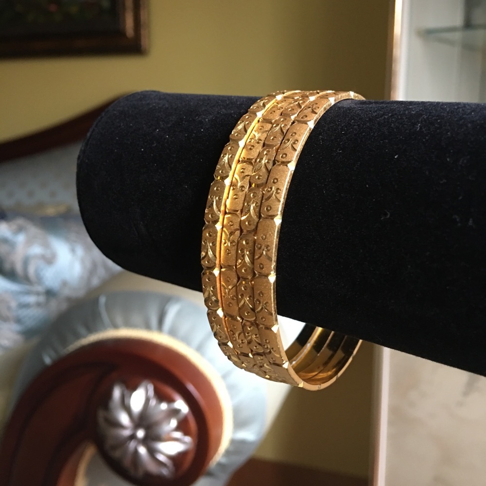 Indian bangles (4). Price firm. - Picture 2 of 3